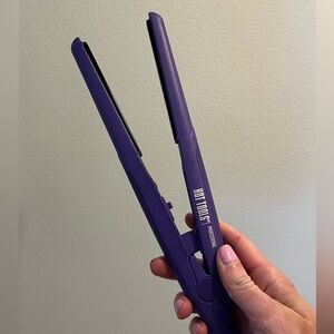 HOT TOOLS Professional 3/8” Flat Iron Ceramic Tourmaline Straightener